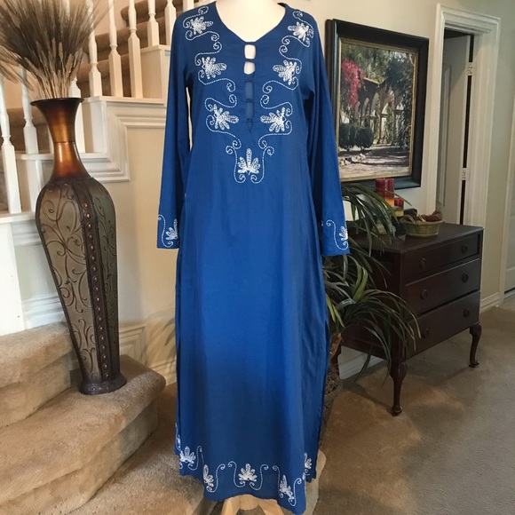 Soft Surroundings Buggle beaded Caftan - Picture 2 of 8